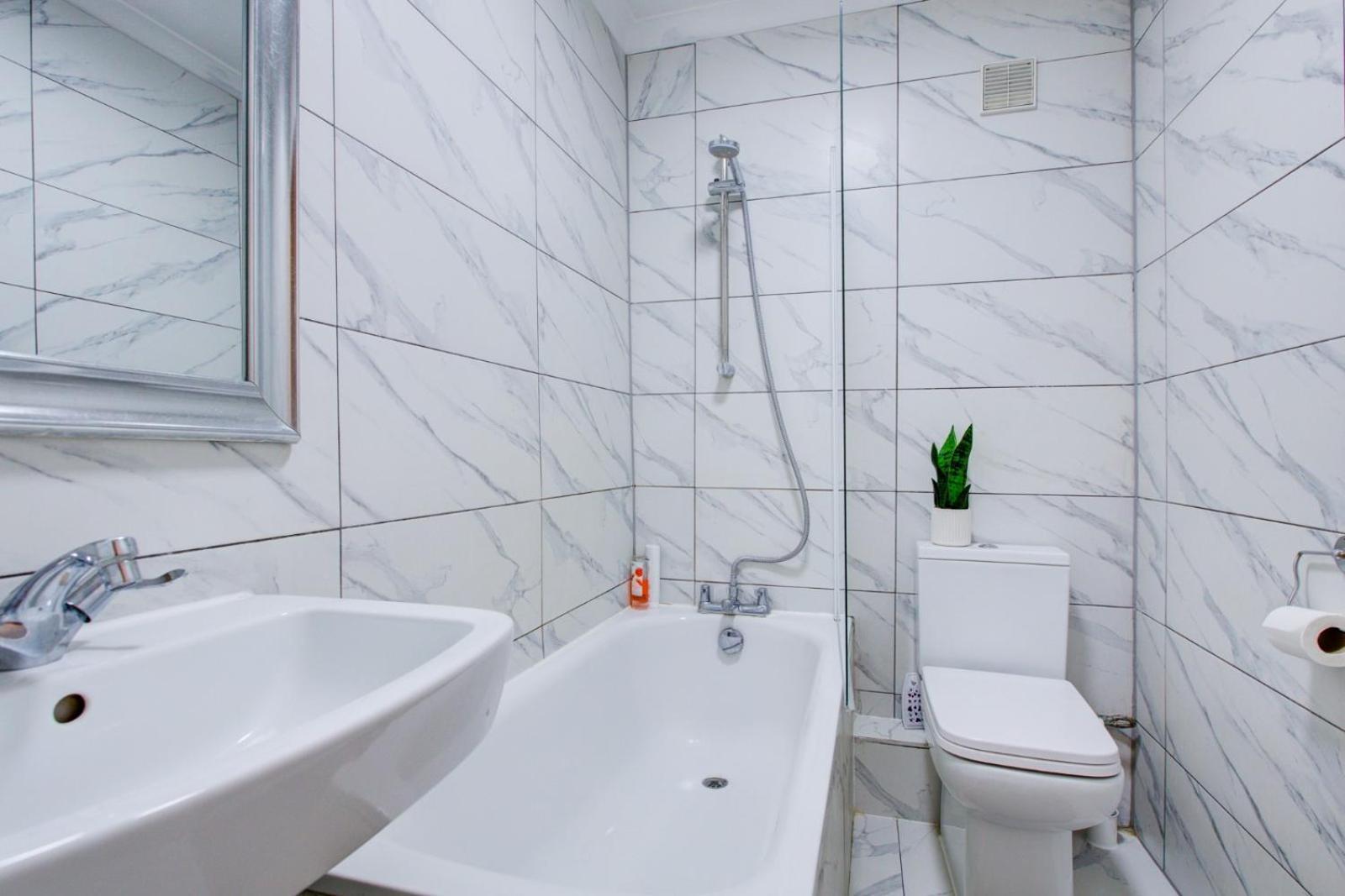 Modern, Family-Friendly Apartment By Hyde Park & Museums London Kültér fotó